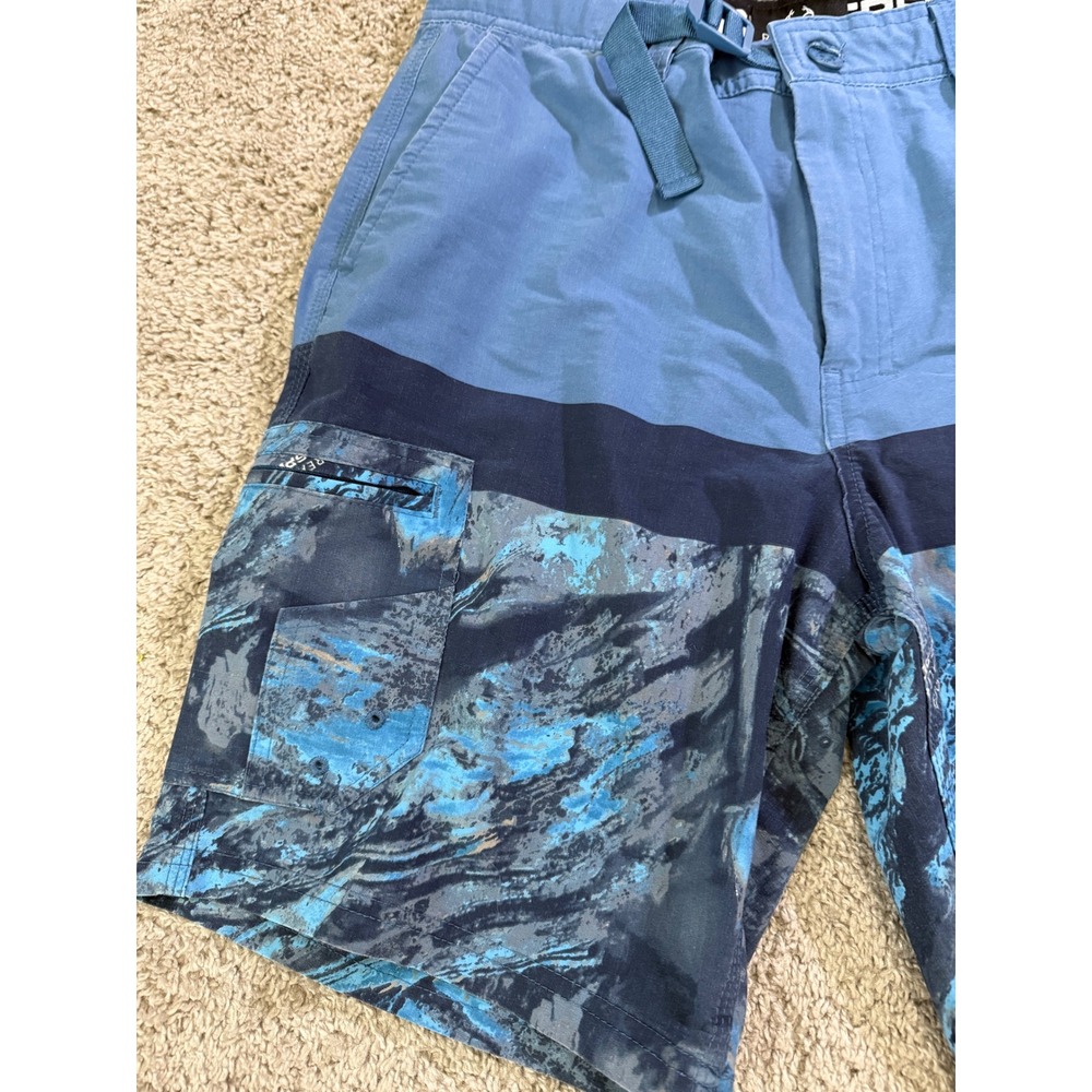 Realtree Fishing Cargo Shorts Blue Camo Utility Outdoor Gorpcore Performance M - Picture 4 of 7